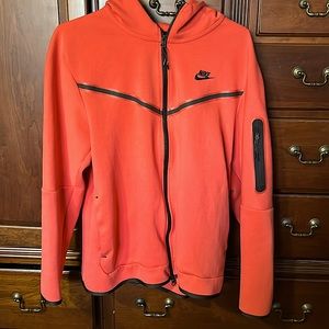 Mint Condition Nike Tech Fleece Windrunner